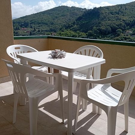 Dagli Ulivi Al Mare Apartman Lerici Kültér fotó